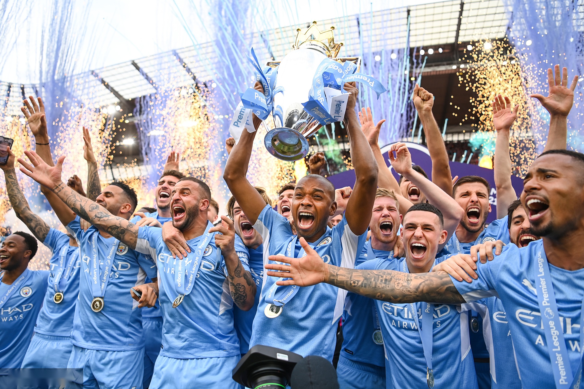 典范俱乐部 典范俱乐部