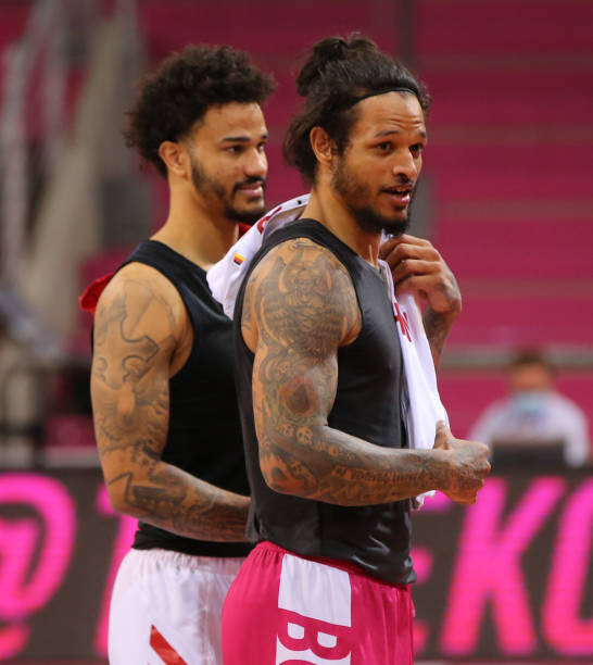 因为伤病 因为伤病