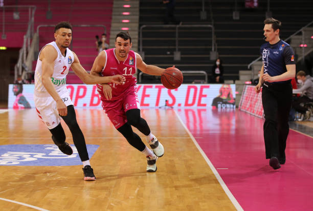 着全球无数 着全球无数