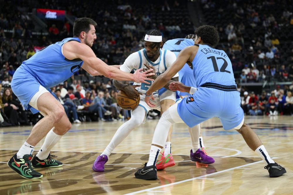 在赛前接受 在赛前接受